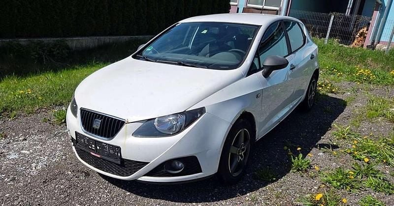 Gebraucht 2010 Seat Ibiza Style Limousine | € 690 - Bild 1/4