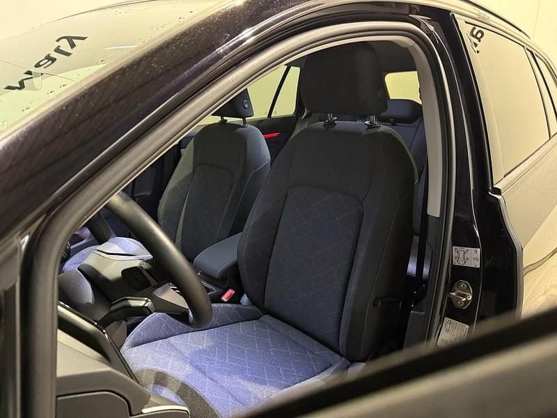 Gebraucht VW Golf VII Life 150 PS (110 kW) 2021 Schwarz  metallicperleffektno Kleinwagen