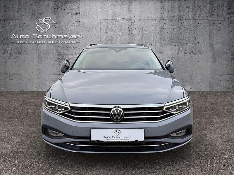 Gebraucht VW Passat Business 150 PS (110 kW) 2022 Grau Kombi