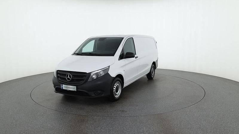 Arktikweiß Gebraucht 2021 Mercedes Vito Van / Kleinbus | € 23.990 (Guter Preis) - Bild 1/1