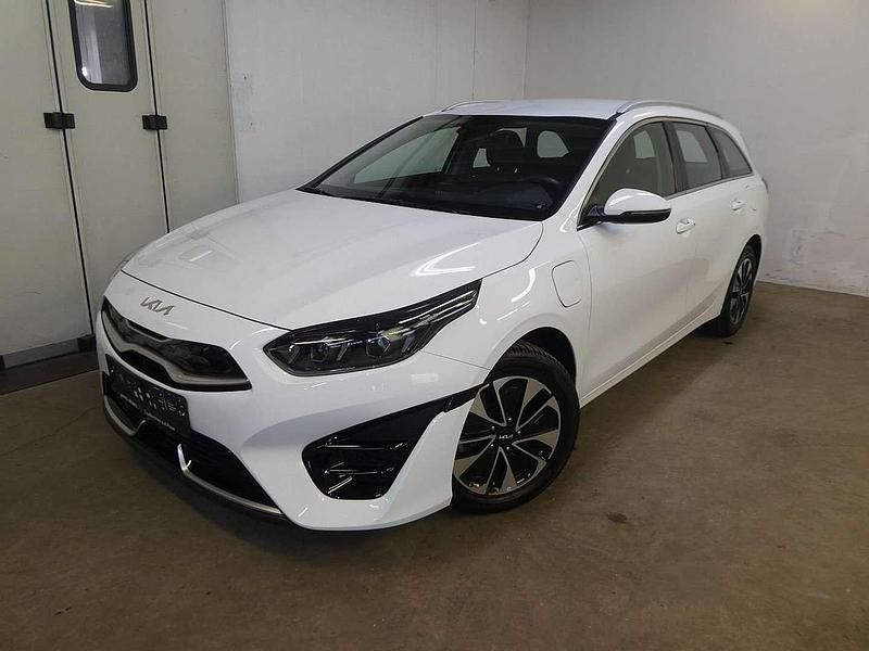Gebraucht Kia Ceed Sportswagon Vision 105 PS (77 kW) 2022 Weiß Kombi