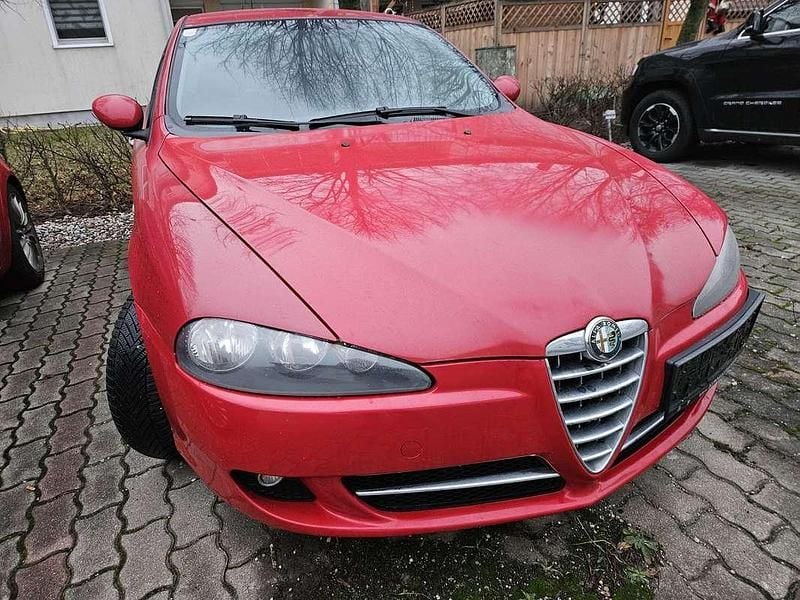 Rot Gebraucht 2008 Alfa Romeo 147 Impression Kleinwagen | € 950 (Fairer Preis) - Bild 1/4