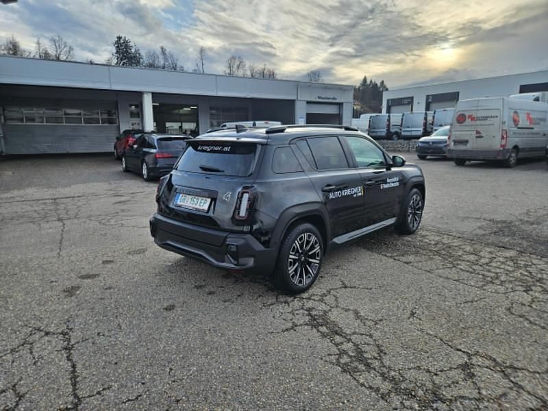 Neu Renault R4 Komfort 109 kW (149 PS) 2026 Schwarz Kleinwagen