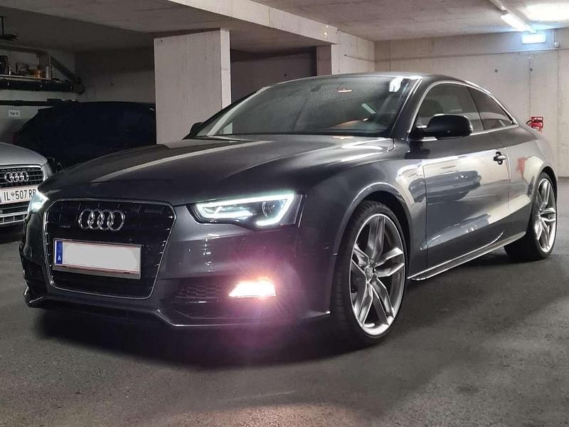 Grau Gebraucht 2015 Audi A5 Sport Coupé | € 18.900 (Fairer Preis) - Bild 1/4