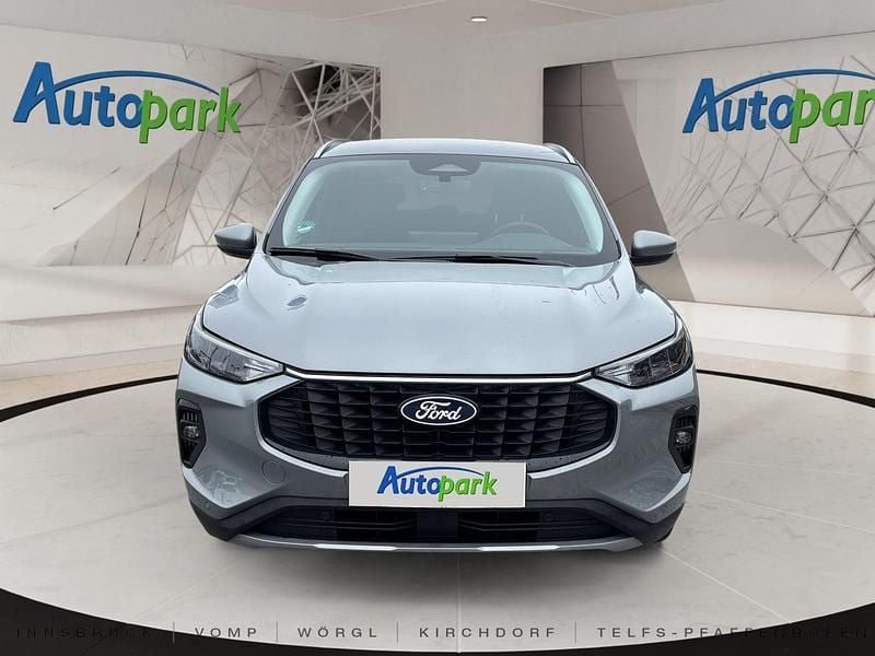 Gebraucht Ford Kuga Titanium 183 PS (134 kW) 2024 Silber SUV