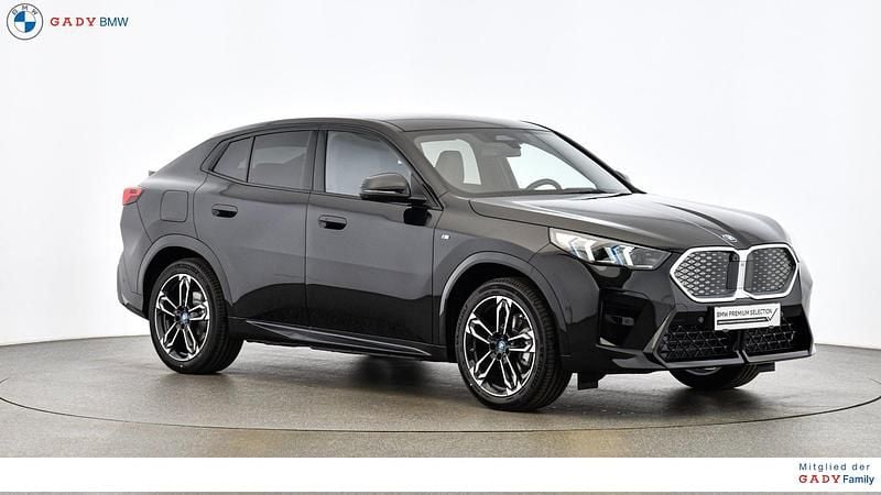 Gebraucht BMW iX2 Shadowline 150 kW (204 PS) 2025 Schwarz SUV