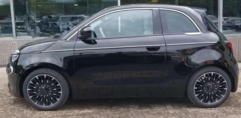 Gebraucht Fiat 500e La Prima 86 kW (118 PS) 2020 Schwarz Kleinwagen