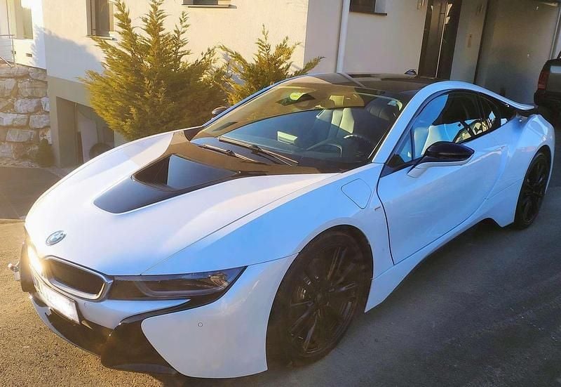 Gebraucht BMW i8 231 PS (169 kW) 2015 Weiß Coupé