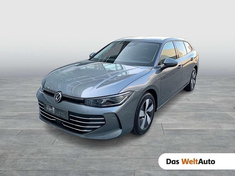 Mittelgrau normal Neu 2025 VW Passat Business Kombi | € 43.890 (Teuer) - Bild 1/4