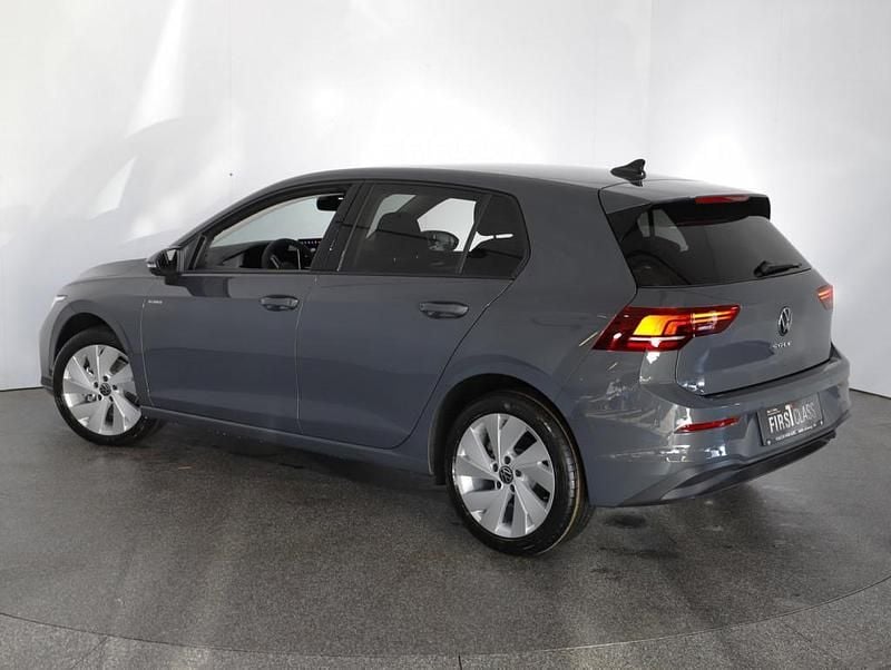 Neu VW Golf VIII 116 PS (85 kW) 2026 Limousine