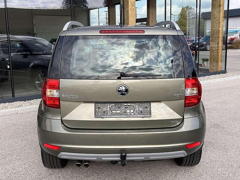 Gebraucht Skoda Yeti Style 150 PS (110 kW) 2015 Grün SUV