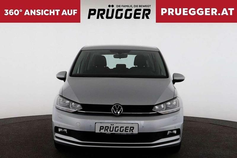 Gebraucht VW Touran 122 PS (89 kW) 2022 Silber Van / Kleinbus