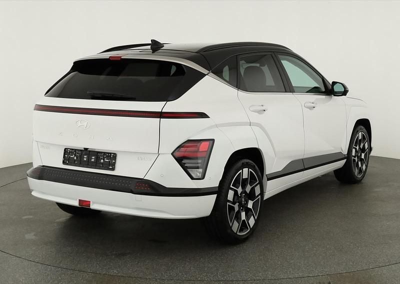 Weiß Gebraucht 2024 Hyundai Kona Prime SUV | € 35.148 (Fairer Preis) - Bild 1/4