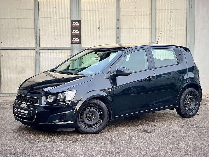 Schwarz Gebraucht 2012 Chevrolet Aveo LT Limousine | € 5.500 - Bild 1/4
