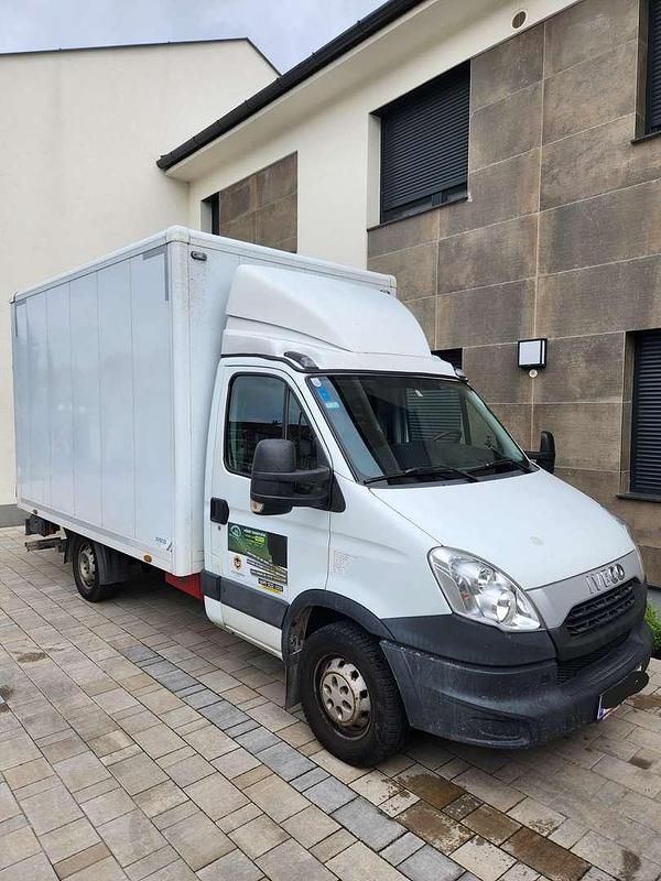 Weiß Gebraucht 2012 Iveco Daily Van | € 12.500 - Bild 1/4