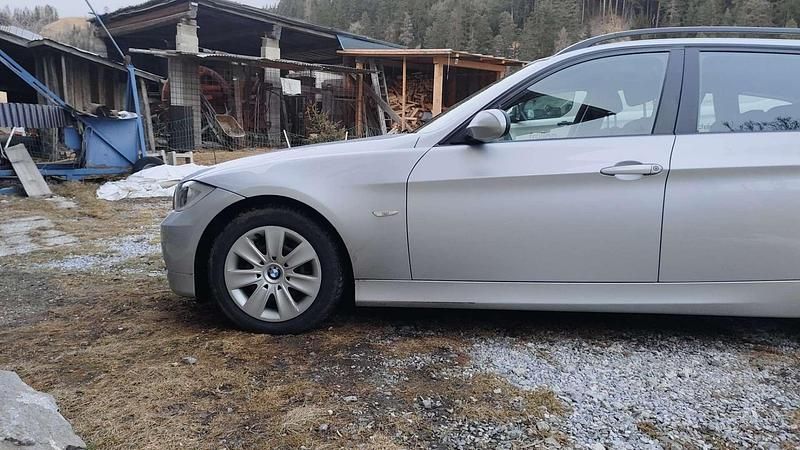 Gebraucht BMW 318 143 PS (105 kW) 2008 Kombi