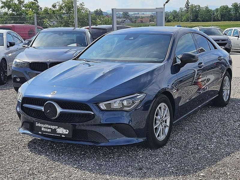 Blau Gebraucht 2020 Mercedes CLA200 Coupé | € 28.499 (Guter Preis) - Bild 1/4