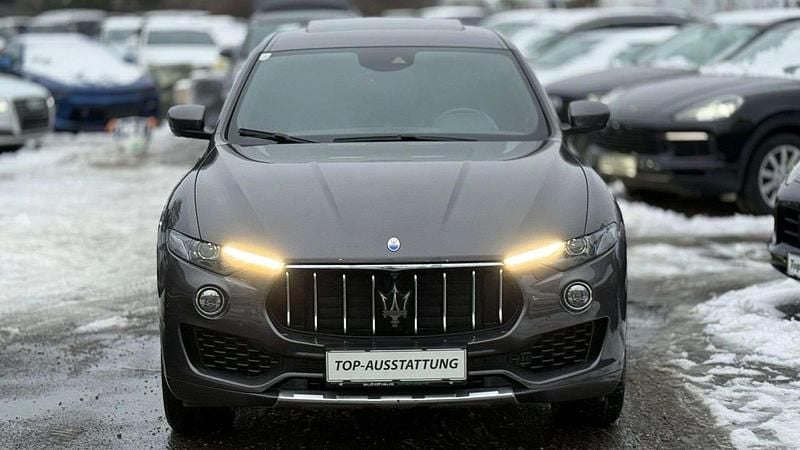Gebraucht Maserati Levante 275 PS (202 kW) 2016 Braun SUV