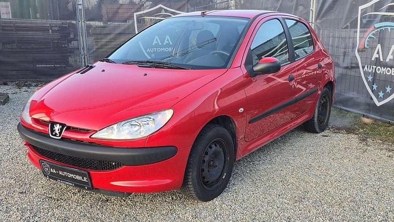 Rot Gebraucht 2007 Peugeot 206 Limousine | € 2.690 - Bild 1/4