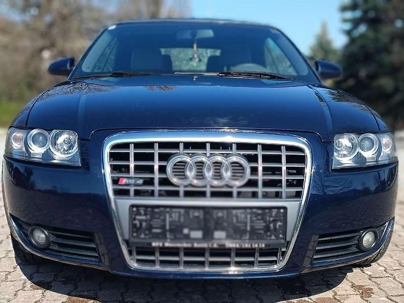 Blau Gebraucht 2003 Audi A4 Cabriolet Cabrio | € 9.999 - Bild 1/4