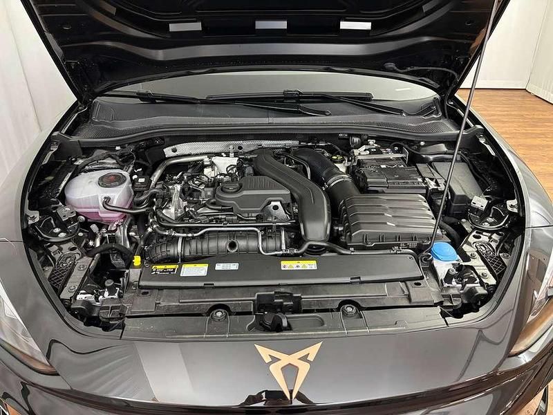 Neu Cupra Leon 150 PS (110 kW) 2025 Schwarz  metallic Limousine