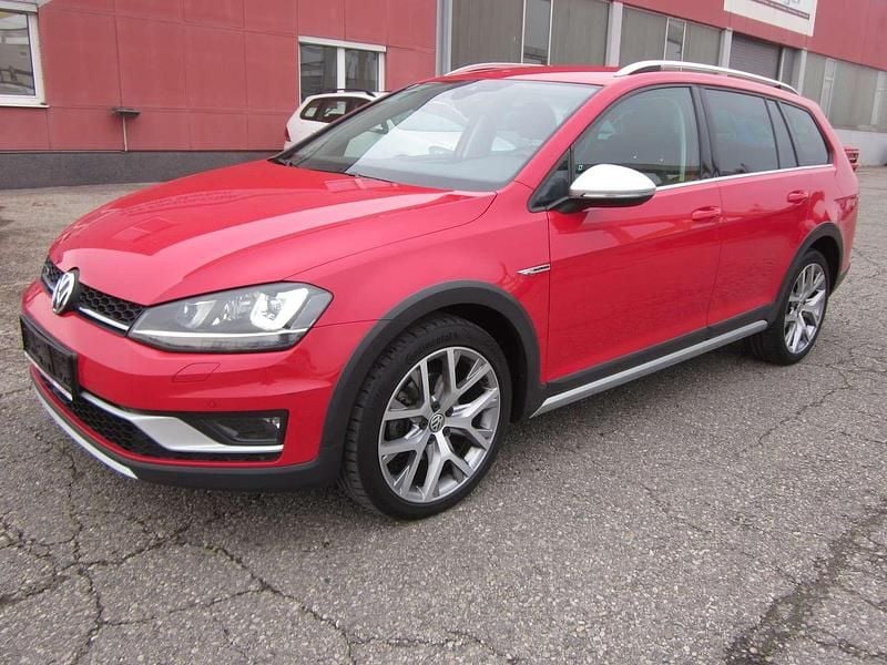 Rot Gebraucht 2016 VW Golf Alltrack Kombi | € 18.990 (Fairer Preis) - Bild 1/4