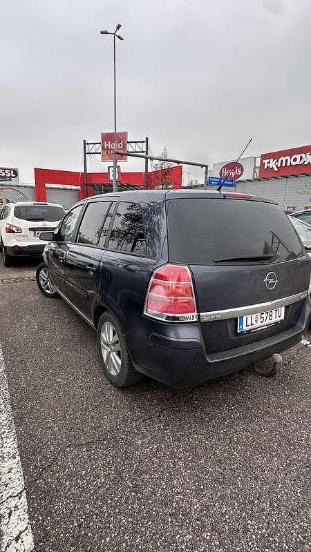 Gebraucht Opel Zafira Sport 120 PS (88 kW) 2008 Van / Kleinbus