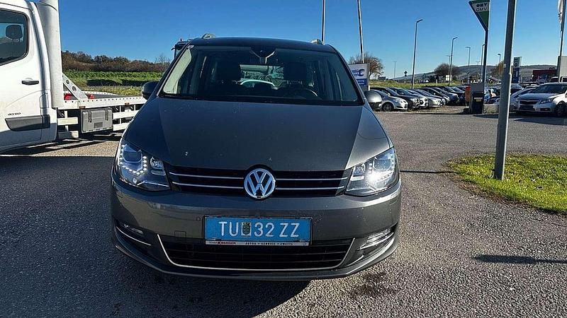 Grau Gebraucht 2019 VW Sharan Business+ Van / Kleinbus | € 14.590 (Superpreis) - Bild 1/4