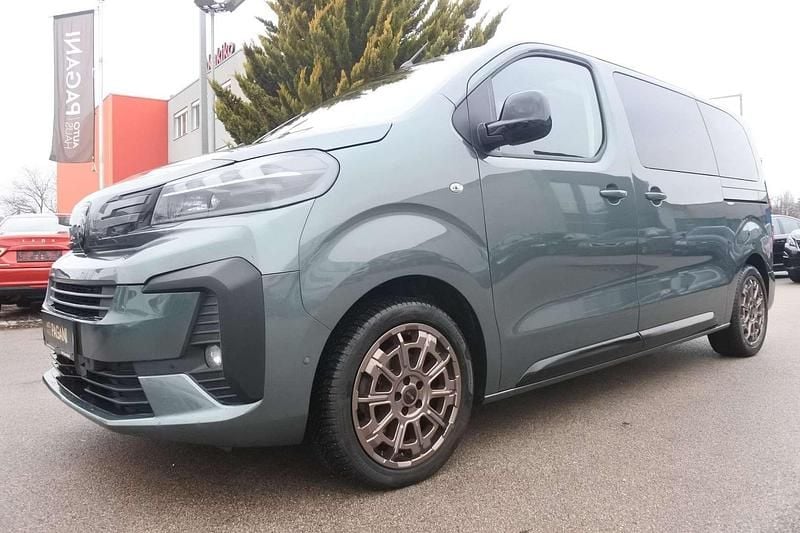 Gebraucht Peugeot Traveller Business-Line 179 PS (131 kW) 2025 Van / Kleinbus