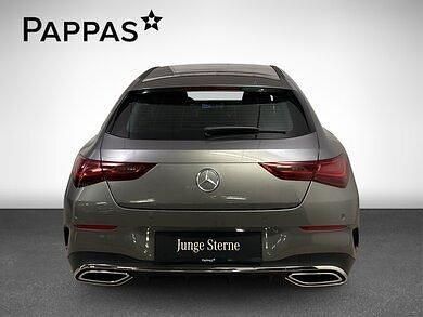 Gebraucht Mercedes CLA200 Shooting Brake AMG line 150 PS (110 kW) 2024 Mountaingrau metallic Kombi