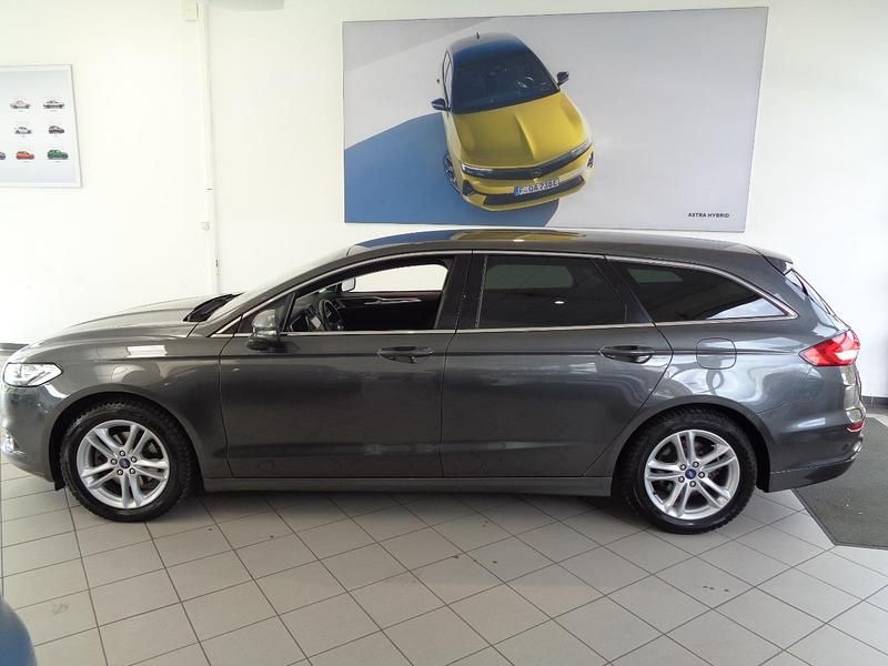 Gebraucht Ford Mondeo Titanium 120 PS (88 kW) 2018 Grau Kombi