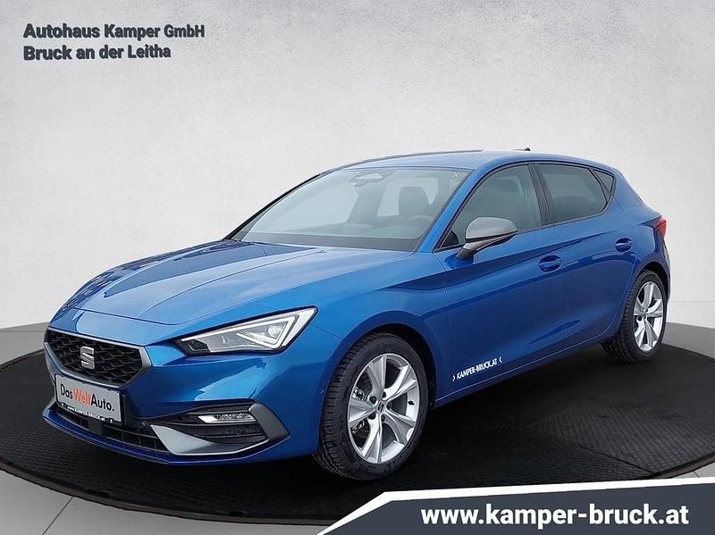Neu Seat Leon FR 115 PS (84 kW) 2026 Hellblau  metallic