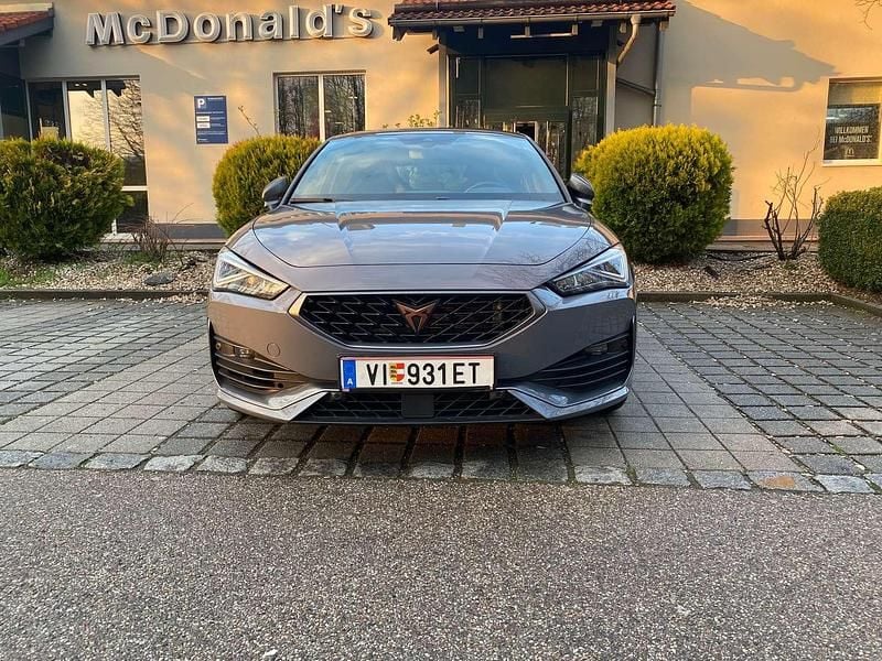 Gebraucht Cupra Leon VZ 300 PS (220 kW) 2022 Grau Kombi