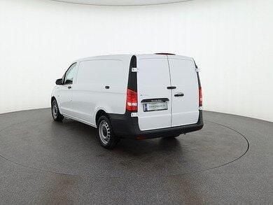 Gebraucht Mercedes e-Vito 85 kW (116 PS) 2023 Weiß Van / Kleinbus