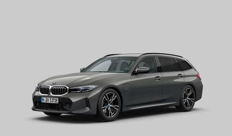 Gebraucht BMW 330e M Sport 292 PS (214 kW) 2022 Grau Kombi