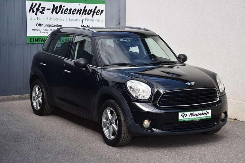 Schwarz Gebraucht 2012 Mini One Countryman SUV | € 7.290 - Bild 1/4
