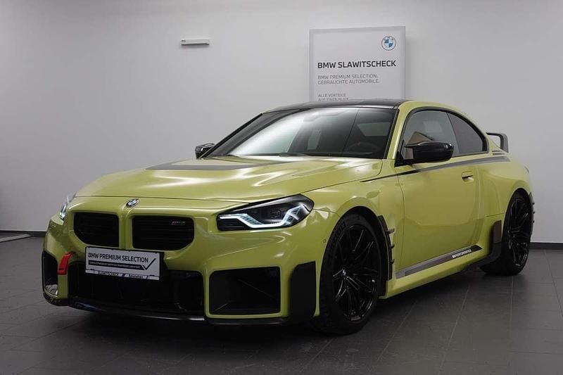 Gelb Gebraucht 2024 BMW M2 Shadowline Coupé | € 99.900 - Bild 1/4