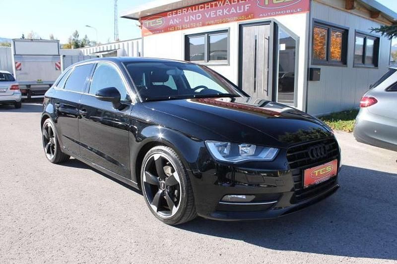 Gebraucht Audi A3 105 PS (77 kW) 2014 Schwarz Limousine