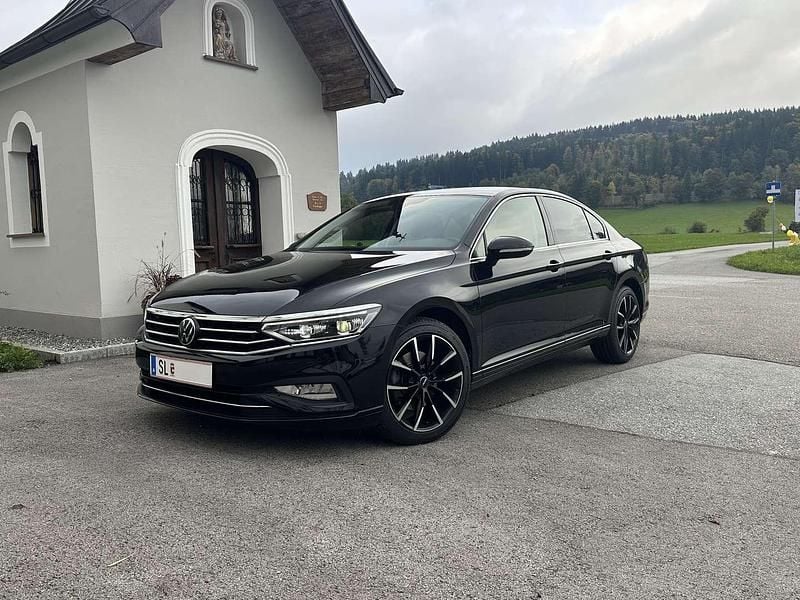 Gebraucht VW Passat 150 PS (110 kW) 2020 Limousine