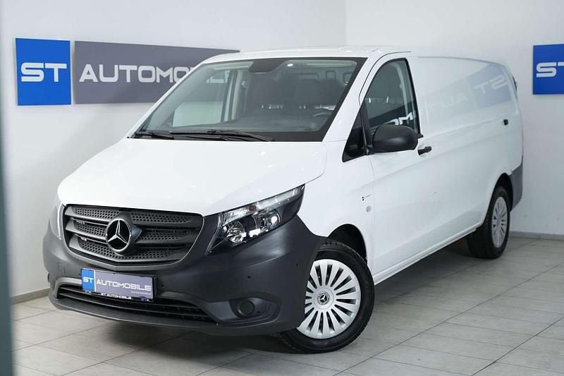 Weiß Gebraucht 2024 Mercedes Vito Van | € 34.990 (Fairer Preis) - Bild 1/3
