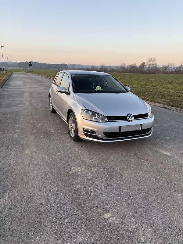 Gebraucht VW Golf VII 86 PS (63 kW) 2016 Limousine