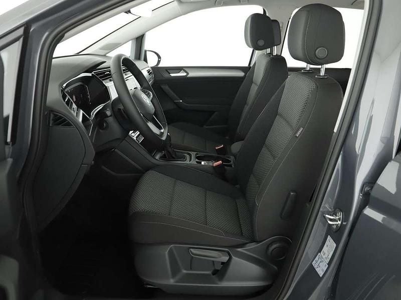 Gebraucht VW Touran 150 PS (110 kW) 2025 Mittelgrau  metallic Van / Kleinbus