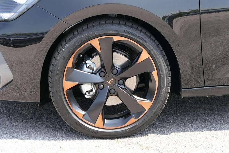 Gebraucht Cupra Leon 150 PS (110 kW) 2025 Schwarz Limousine