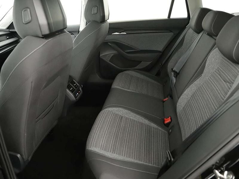 Gebraucht Skoda Superb Selection 150 PS (110 kW) 2024 Schwarz Kombi