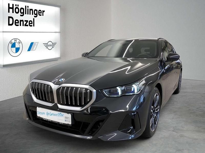 Grau Gebraucht 2024 BMW 520 M Sport Kombi | € 59.990 (Fairer Preis) - Bild 1/4