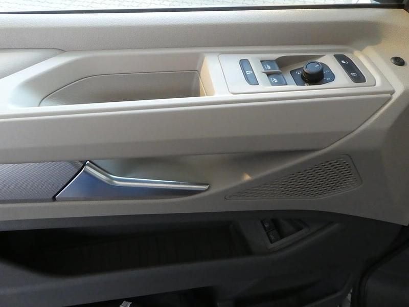 Neu VW California California 245 PS (180 kW) 2026 Hellgrau  normal Van