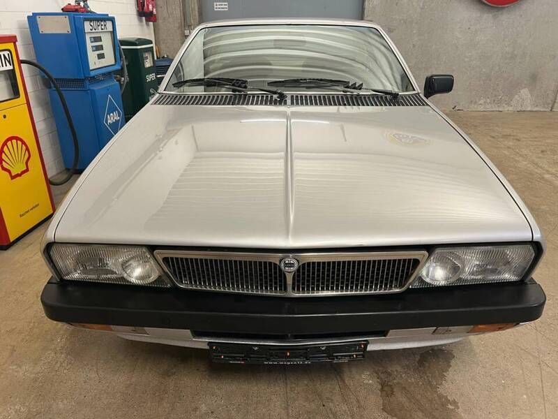 Gebraucht Lancia Gamma 140 PS (102 kW) 1978 Silber Coupé