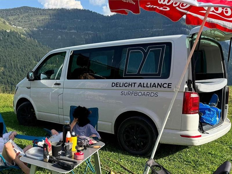 Weiß Gebraucht 2016 VW Multivan Trendline Van | € 35.000 (Teuer) - Bild 1/4