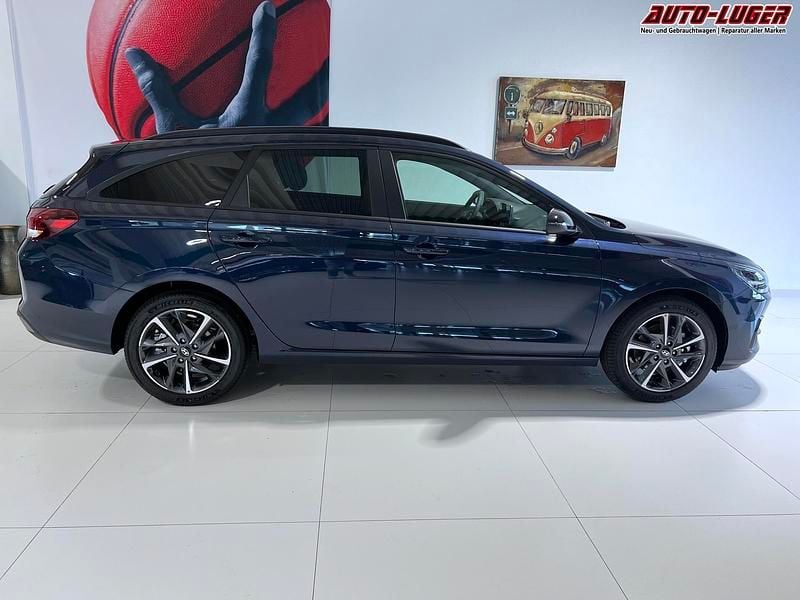 Neu Hyundai i30 GO! 99 PS (72 kW) 2025 Sailing blue pearl Limousine