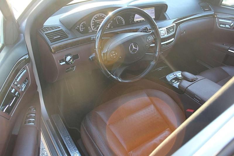 Gebraucht Mercedes S500 387 PS (284 kW) 2010 Silber Limousine